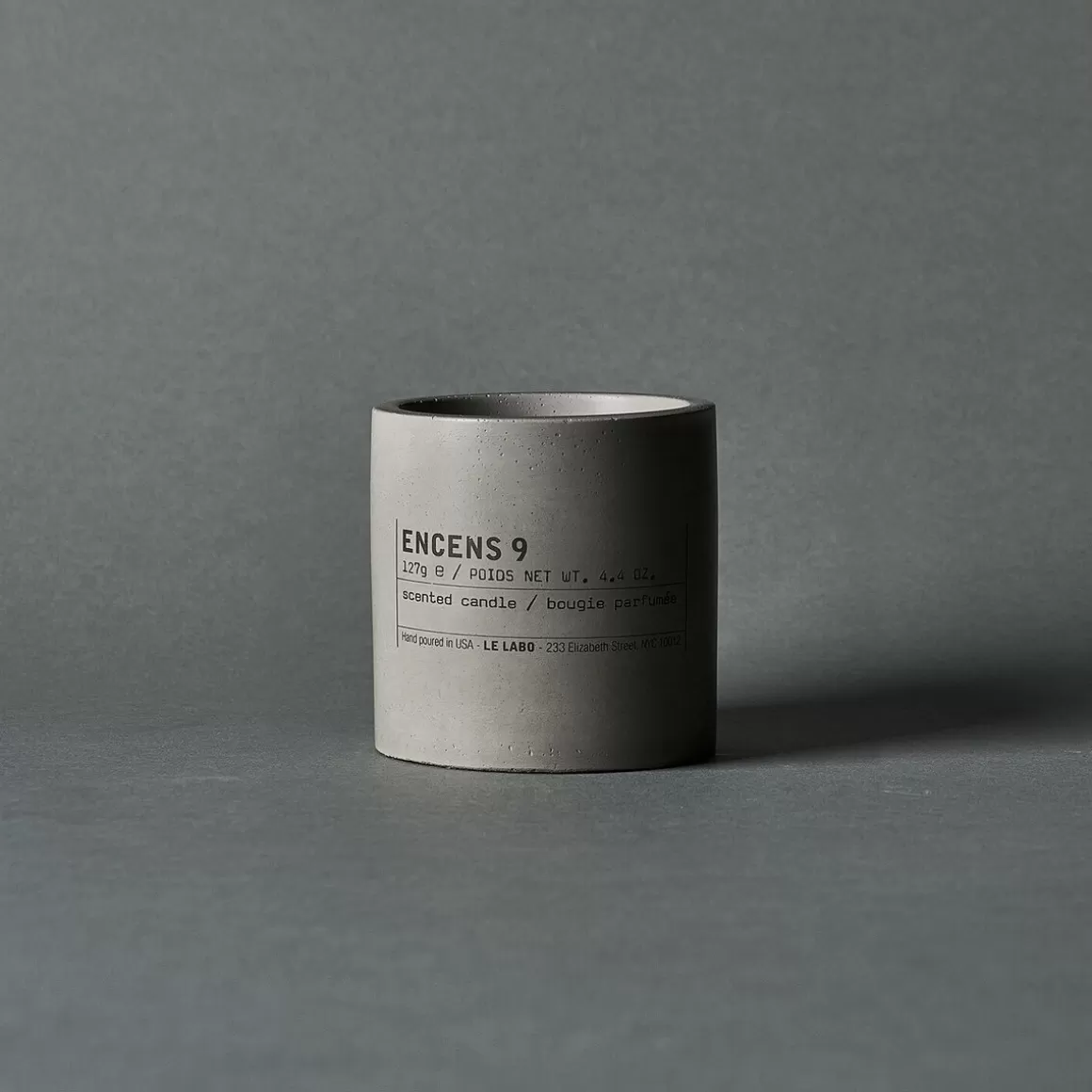 Le Labo Concrete Candle-Encens 9